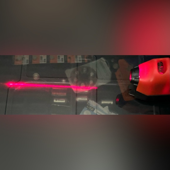 Mini Portable Vertical Laser Spirit Level Laser Straight Level 90 Degree - Picture 5 of 11